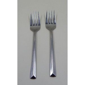 Reed And Barton Rebacraft Dessert Forks Crest Pattern Stainless Korea Set of 2